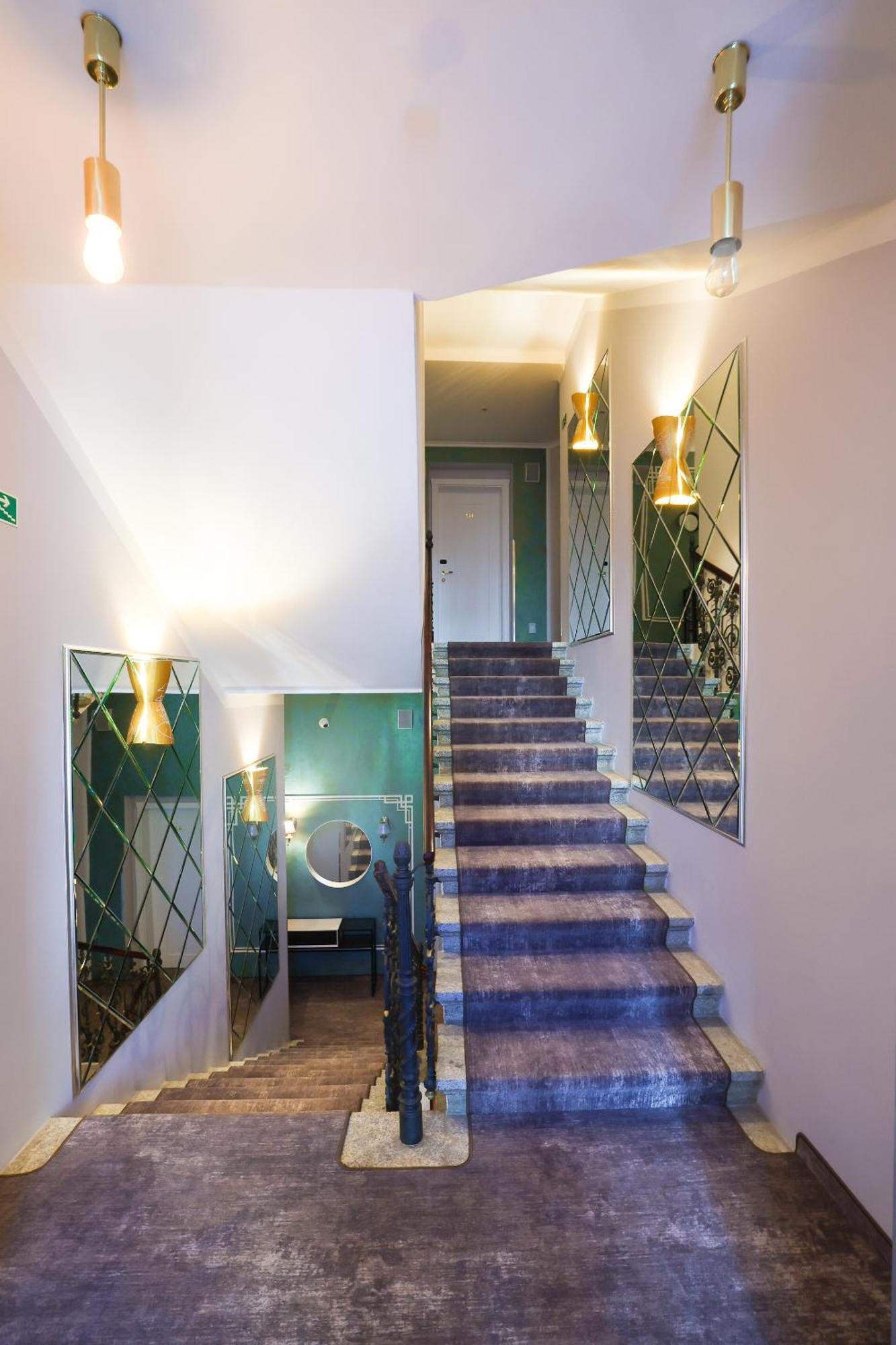 Boutique Hotel Ambiente ****+ كارلوفي فاري المظهر الخارجي الصورة